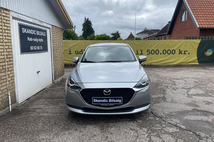 Sølv Mazda 2 fra 2022