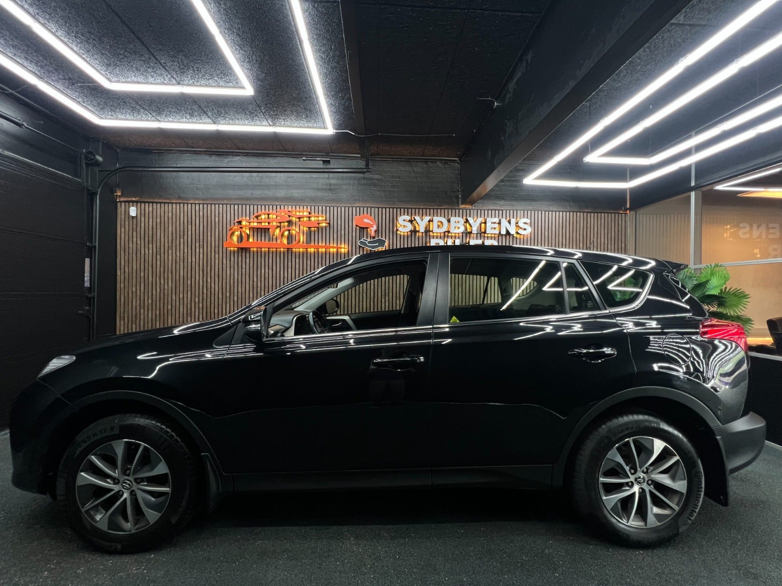 undefined Toyota RAV4 fra 2015