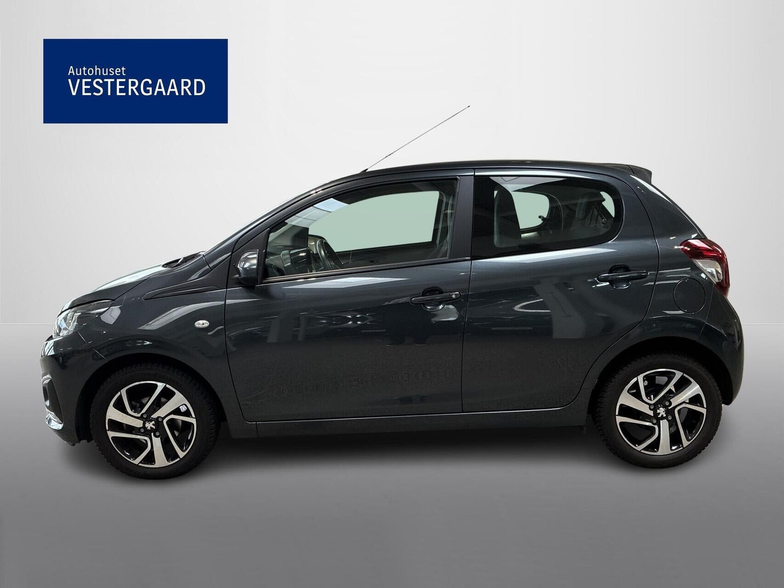 Sort Peugeot 108 fra 2020
