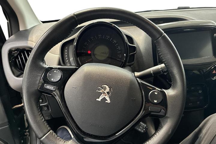 Sort Peugeot 108 fra 2020