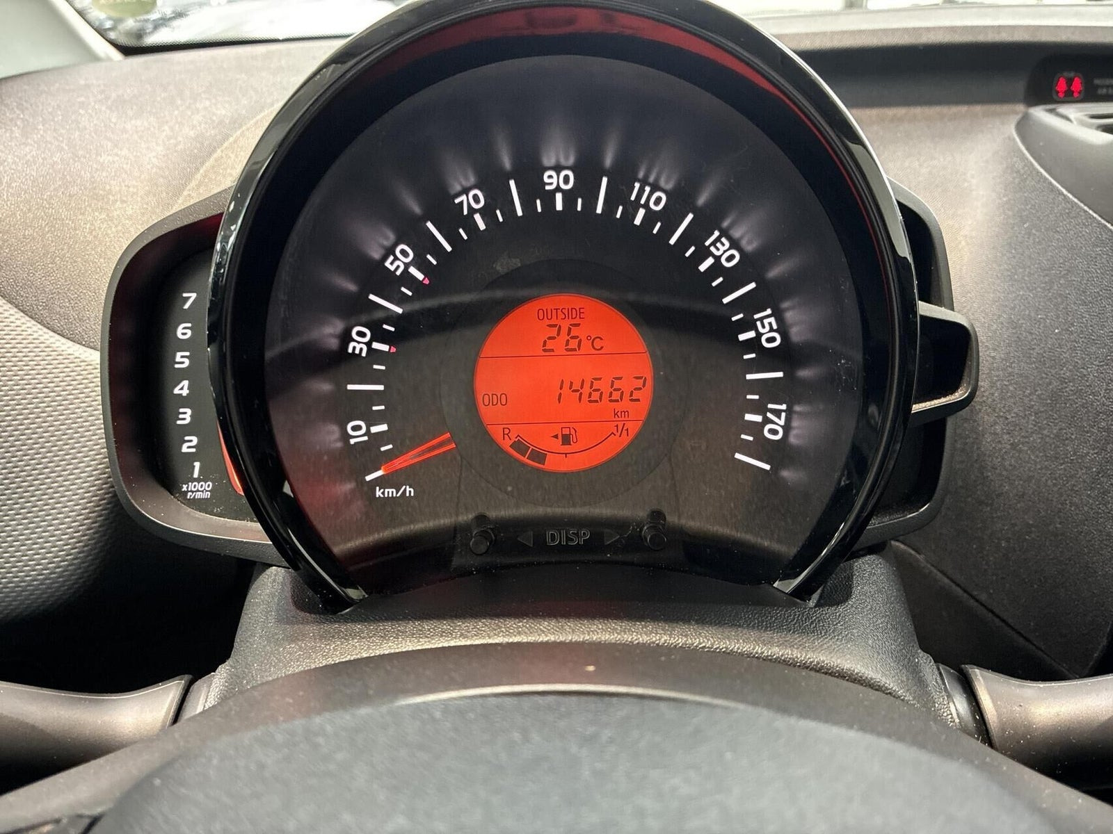 Sort Peugeot 108 fra 2020