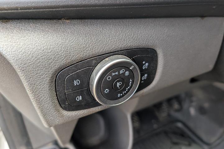 Hvid Ford Transit Custom 300 L2 fra 2023