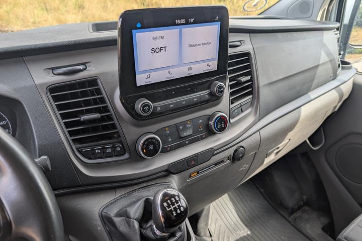 Hvid Ford Transit Custom 300 L2 fra 2023