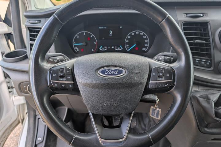 Hvid Ford Transit Custom 300 L2 fra 2023