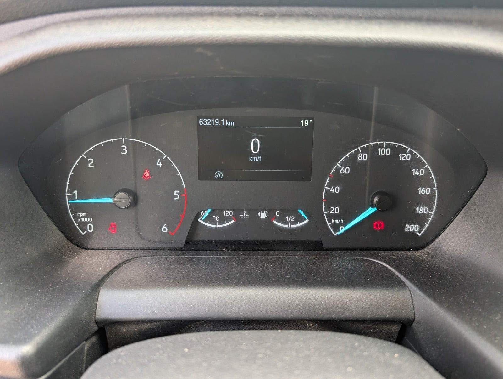 Hvid Ford Transit Custom 300 L2 fra 2023