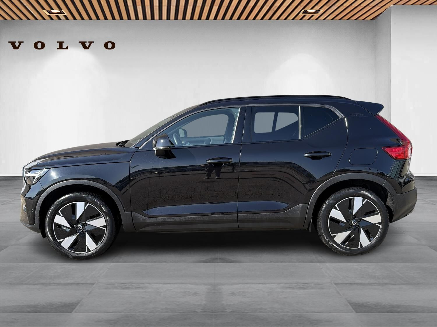 Sort Volvo XC40 fra 2024