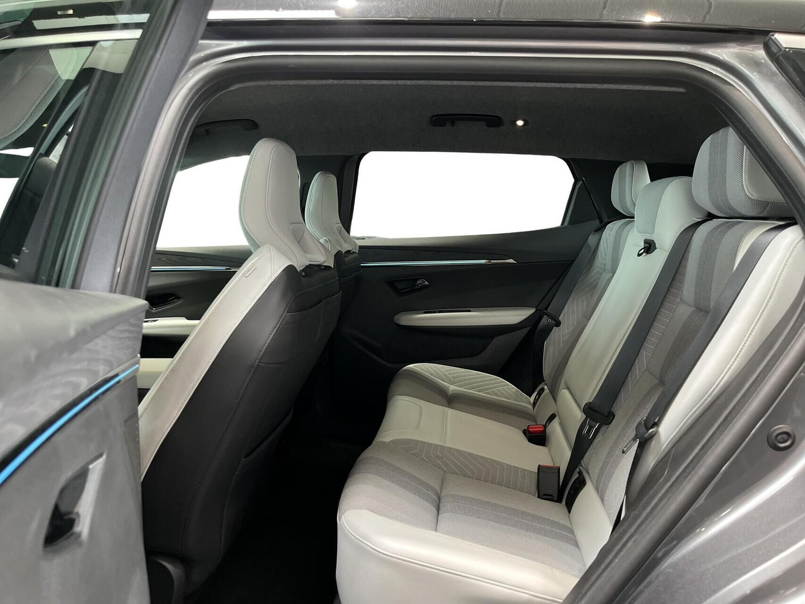 Grå Renault Scenic E-Tech fra 2025