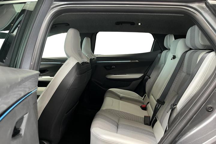 Grå Renault Scenic E-Tech fra 2025