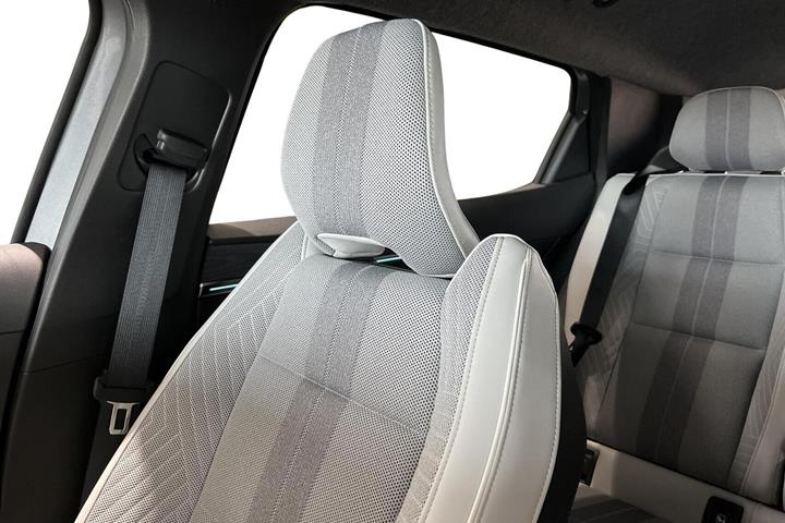 Grå Renault Scenic E-Tech fra 2025
