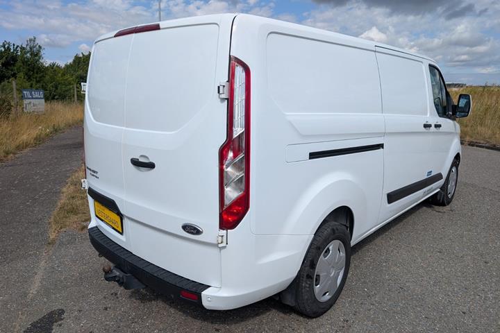 Hvid Ford Transit Custom 300 L2 fra 2021