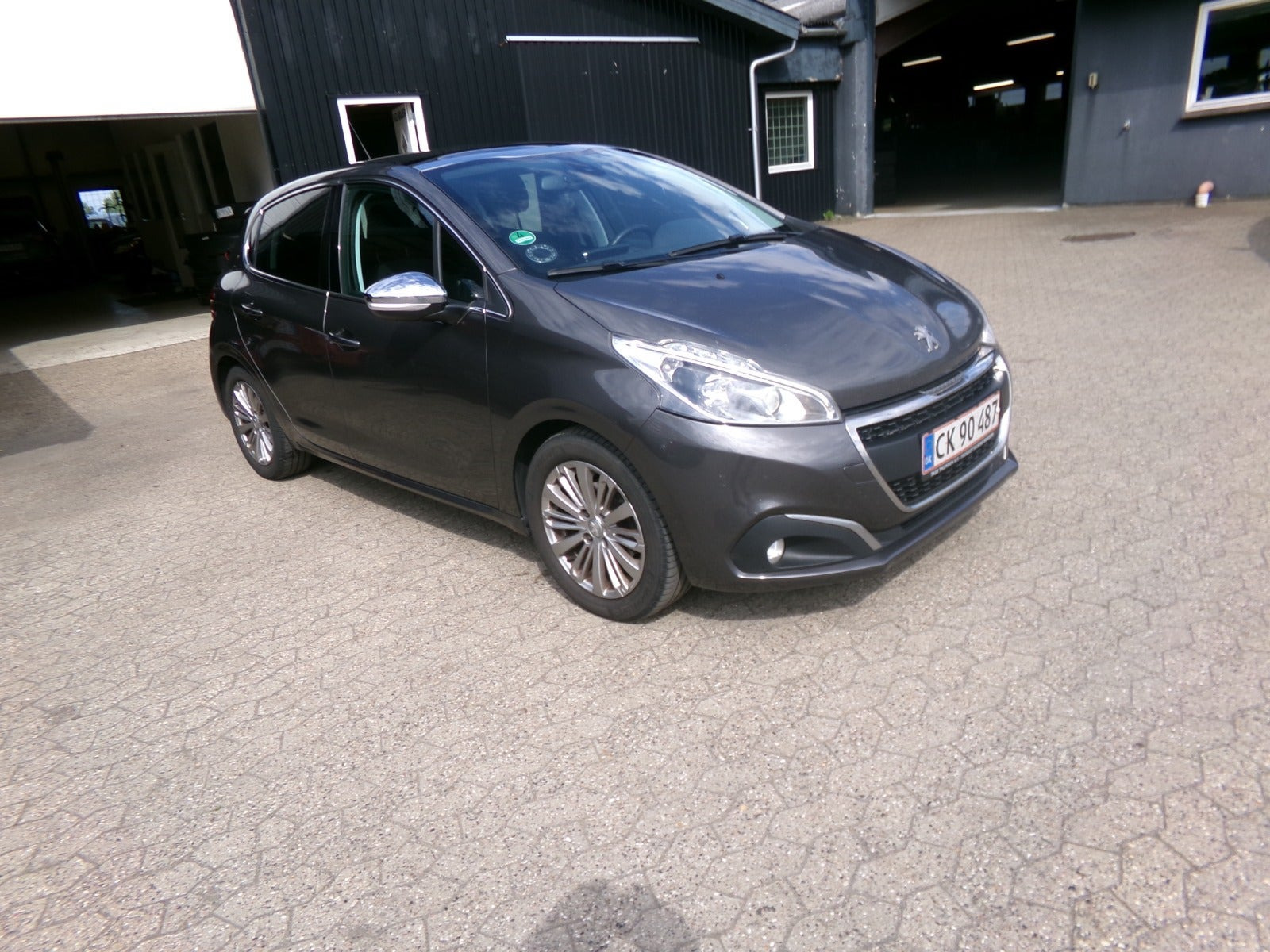 Peugeot 208 1,5 BlueHDi 100 Prestige Sky