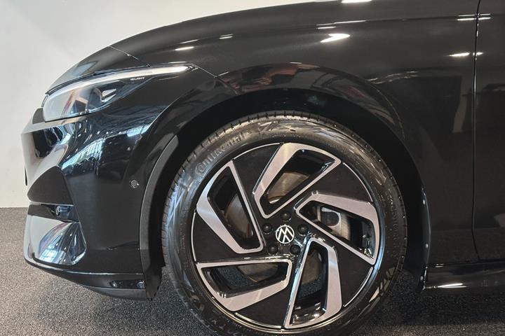 Sort VW ID.7 fra 2025