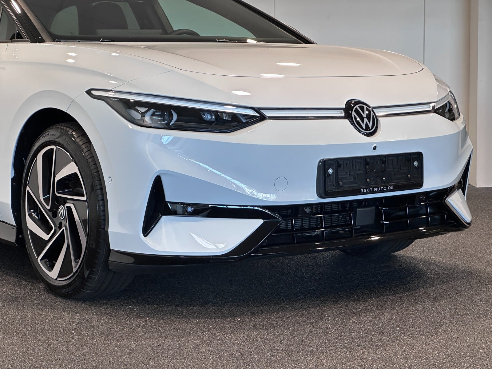 Hvid VW ID.7 fra 2025