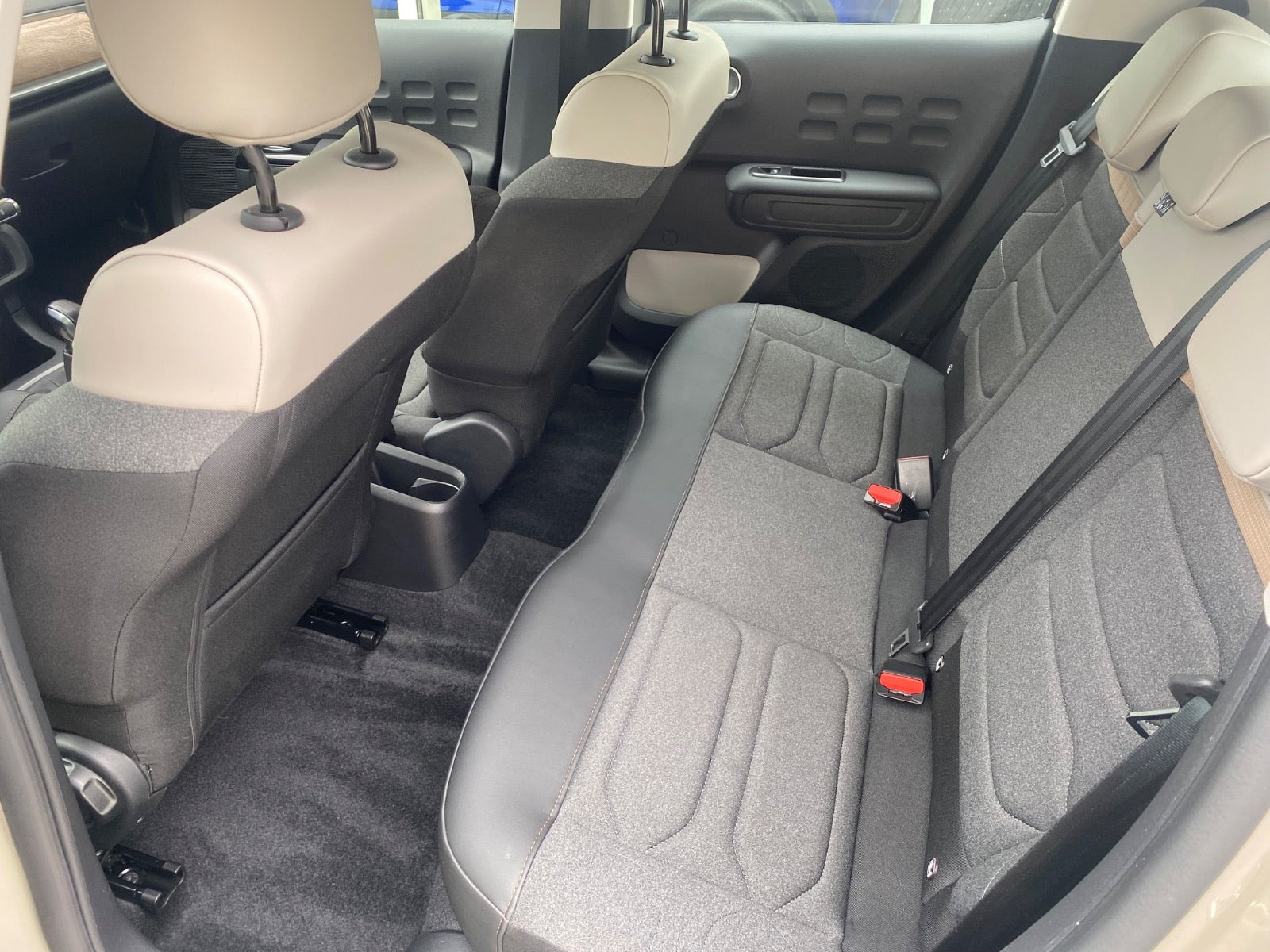 Beige Citroën C3 fra 2023