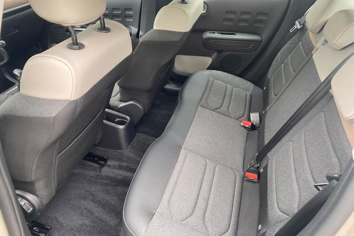 Beige Citroën C3 fra 2023