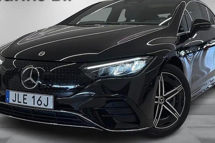Sort Mercedes EQE350 fra 2025