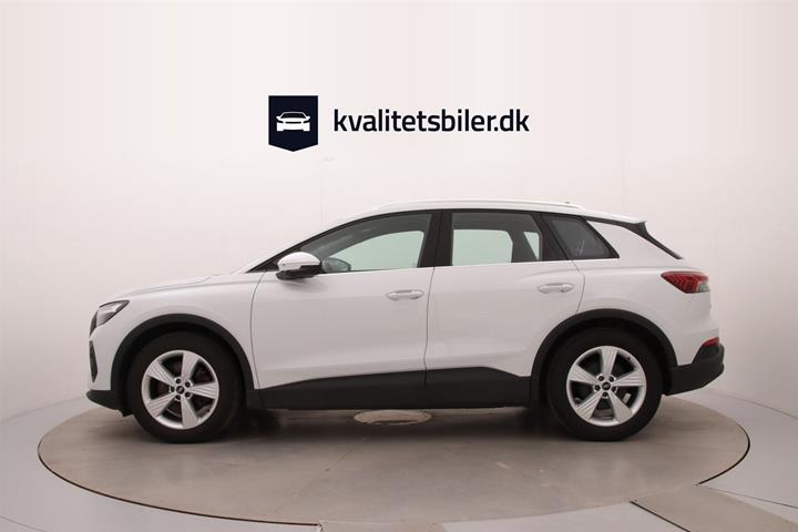 Hvid Audi Q4 fra 2023