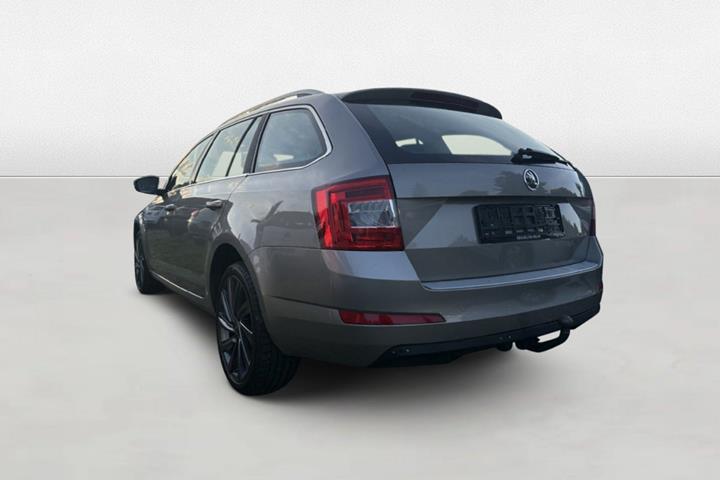 Grøn Skoda Octavia fra 2014