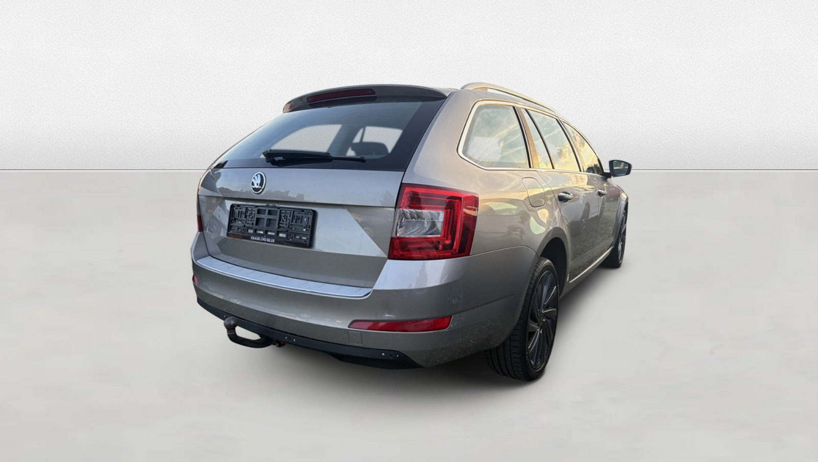 Grøn Skoda Octavia fra 2014