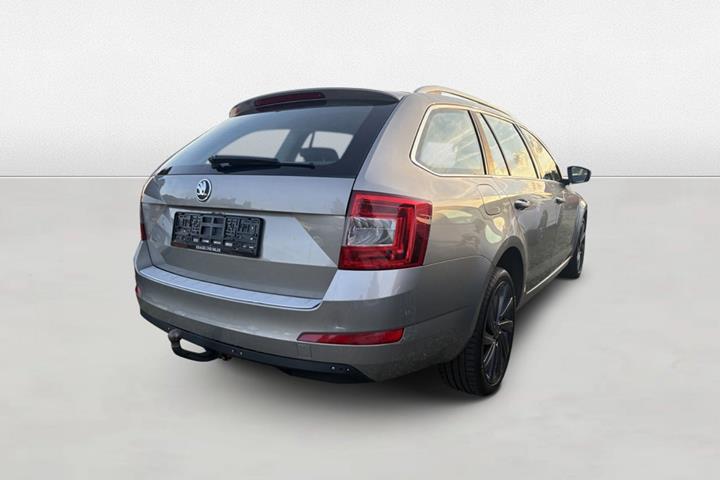 Grøn Skoda Octavia fra 2014