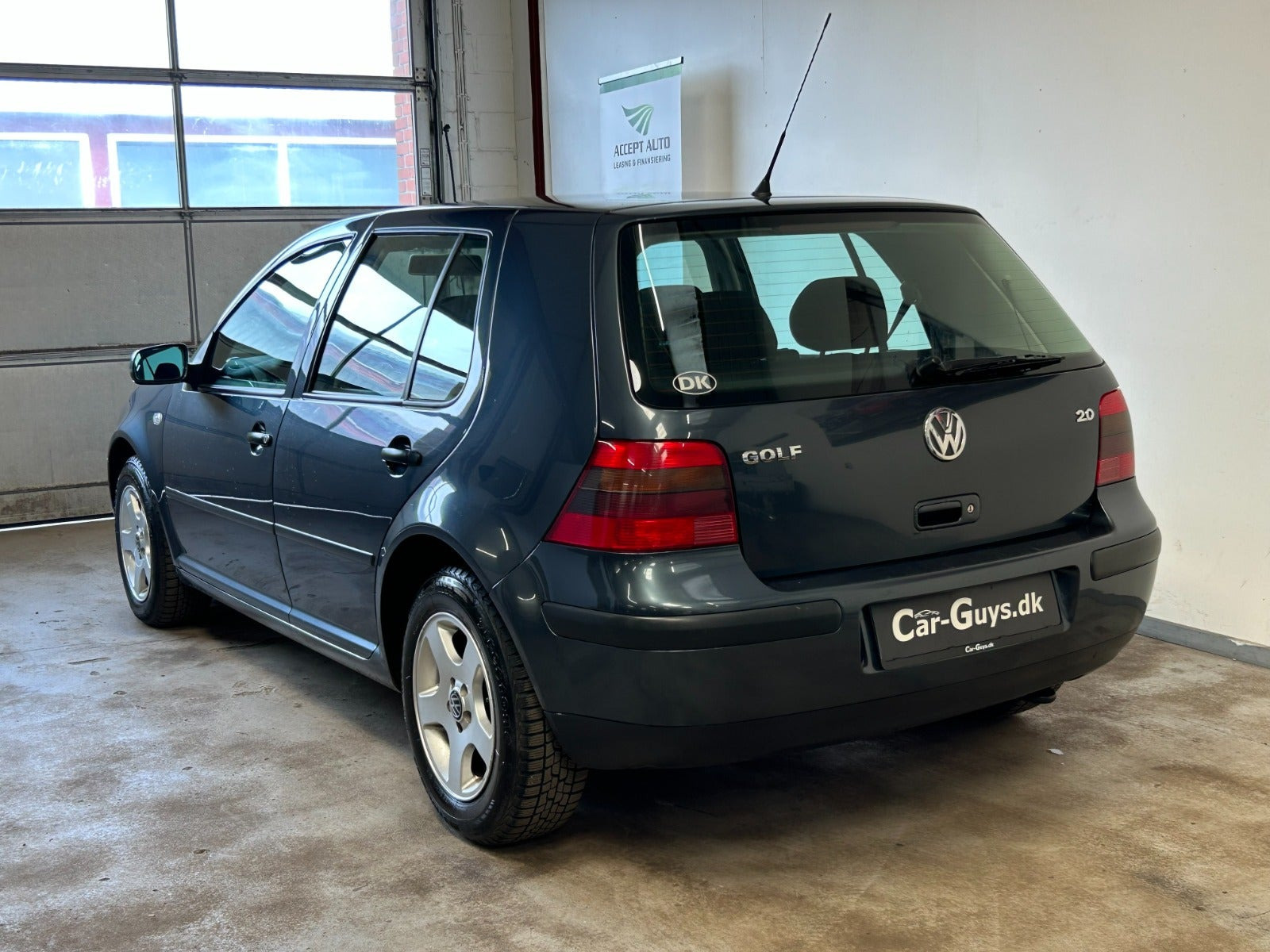 undefined VW Golf IV fra 2001 set udefra