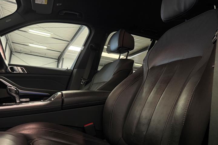 undefined BMW X5 fra 2021