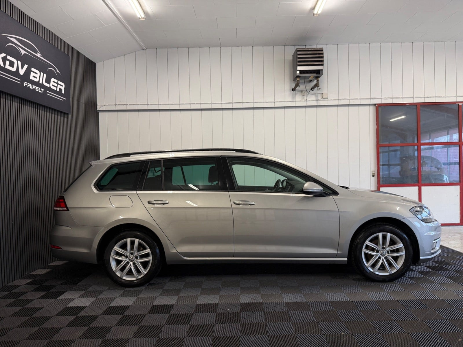 Sølv VW Golf VII fra 2018