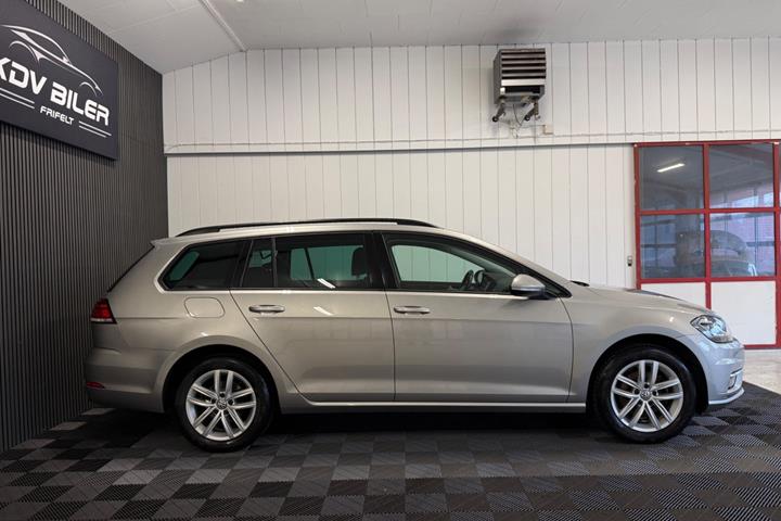 Sølv VW Golf VII fra 2018