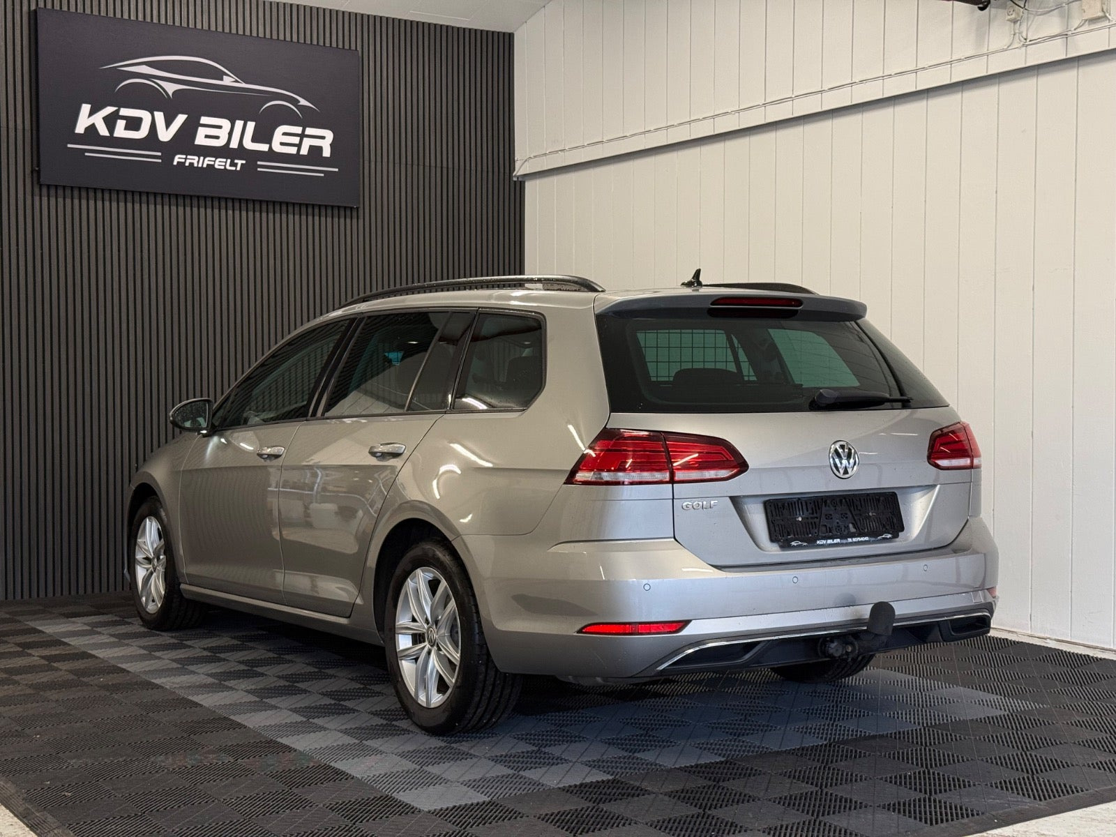 Sølv VW Golf VII fra 2018