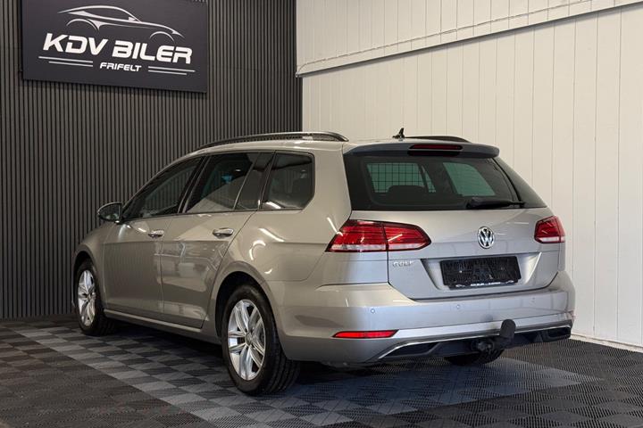 Sølv VW Golf VII fra 2018