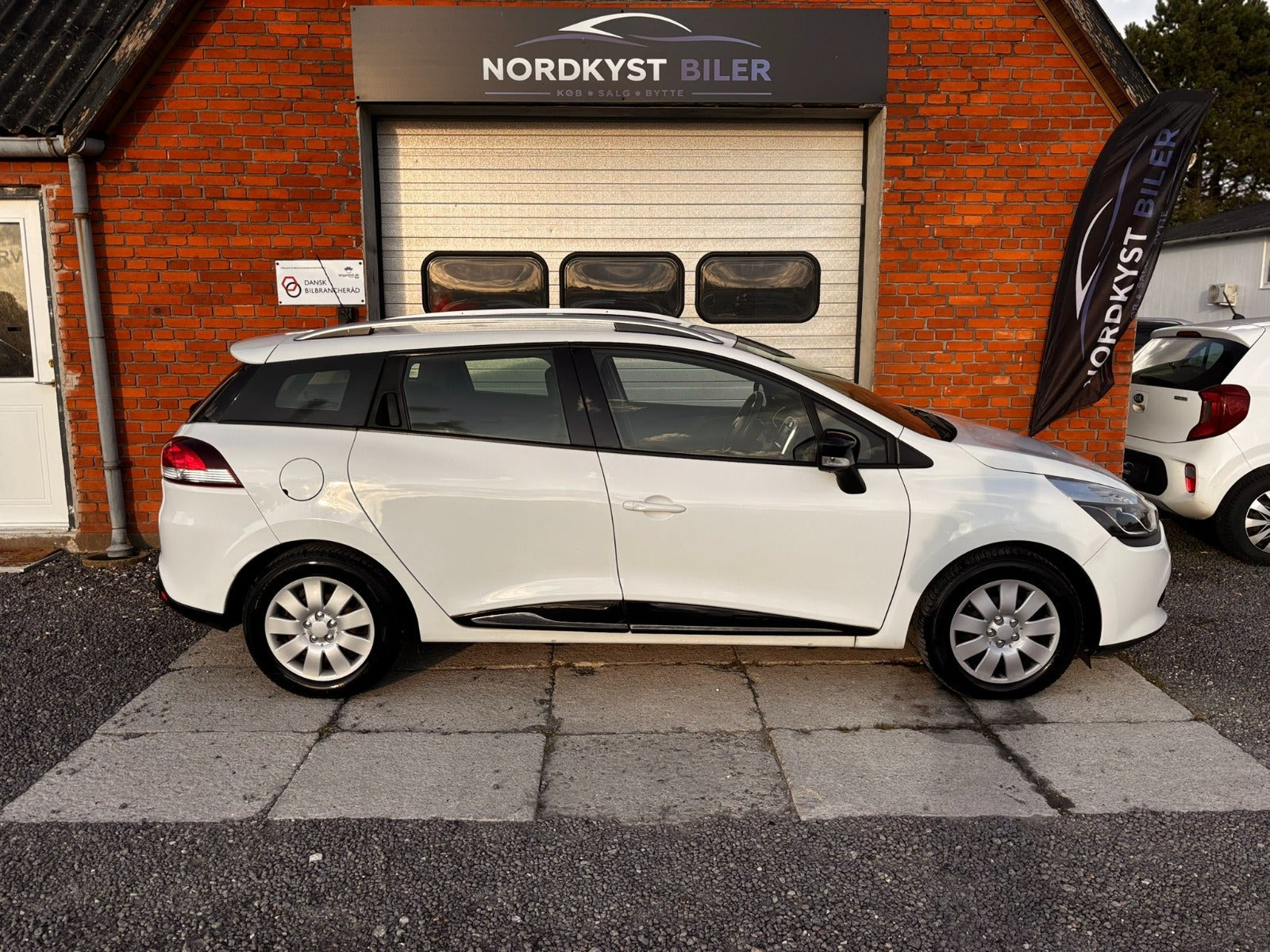 Hvid Renault Clio IV fra 2015