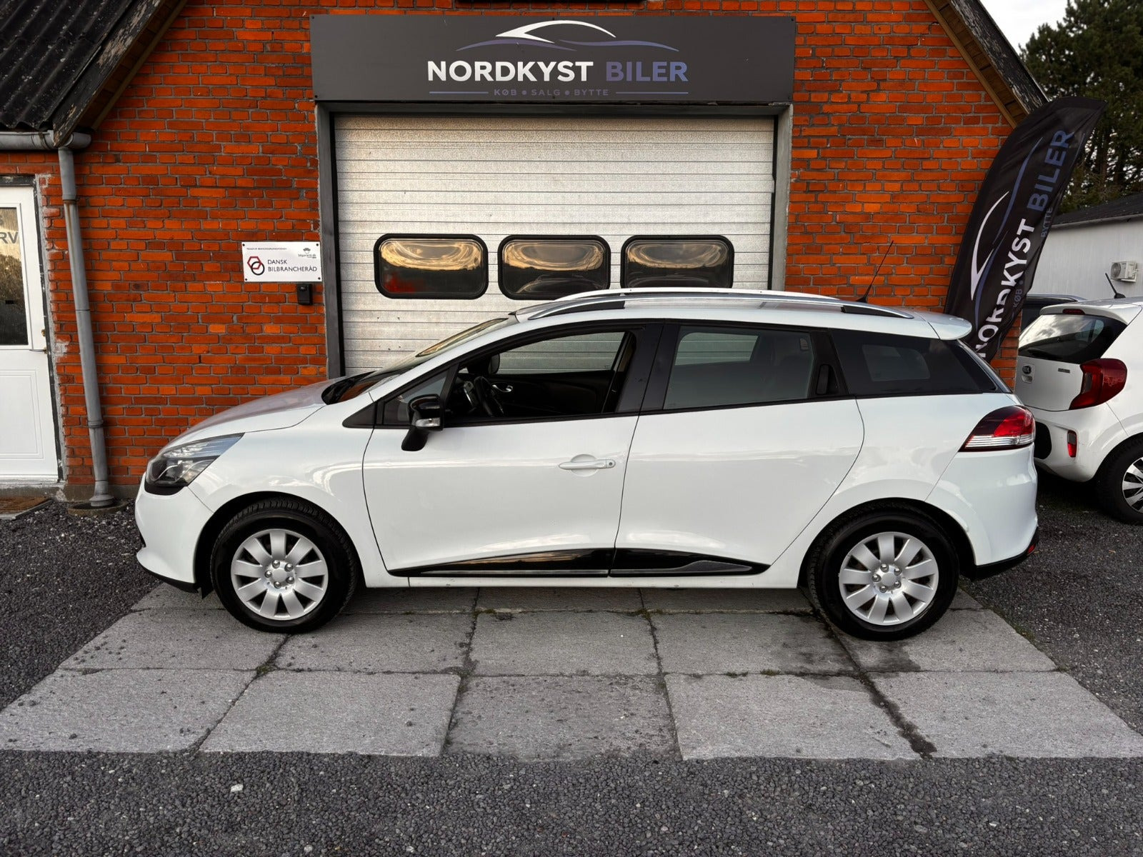 Hvid Renault Clio IV fra 2015