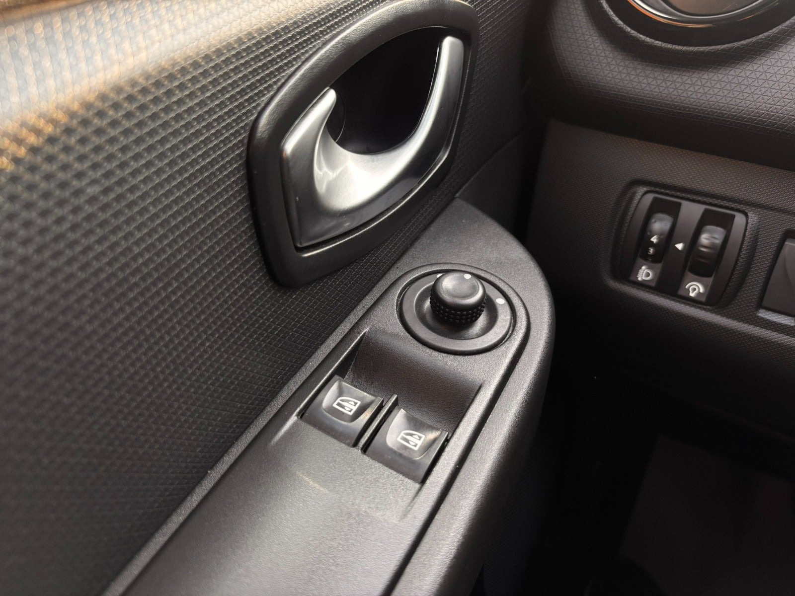 Hvid Renault Clio IV fra 2015