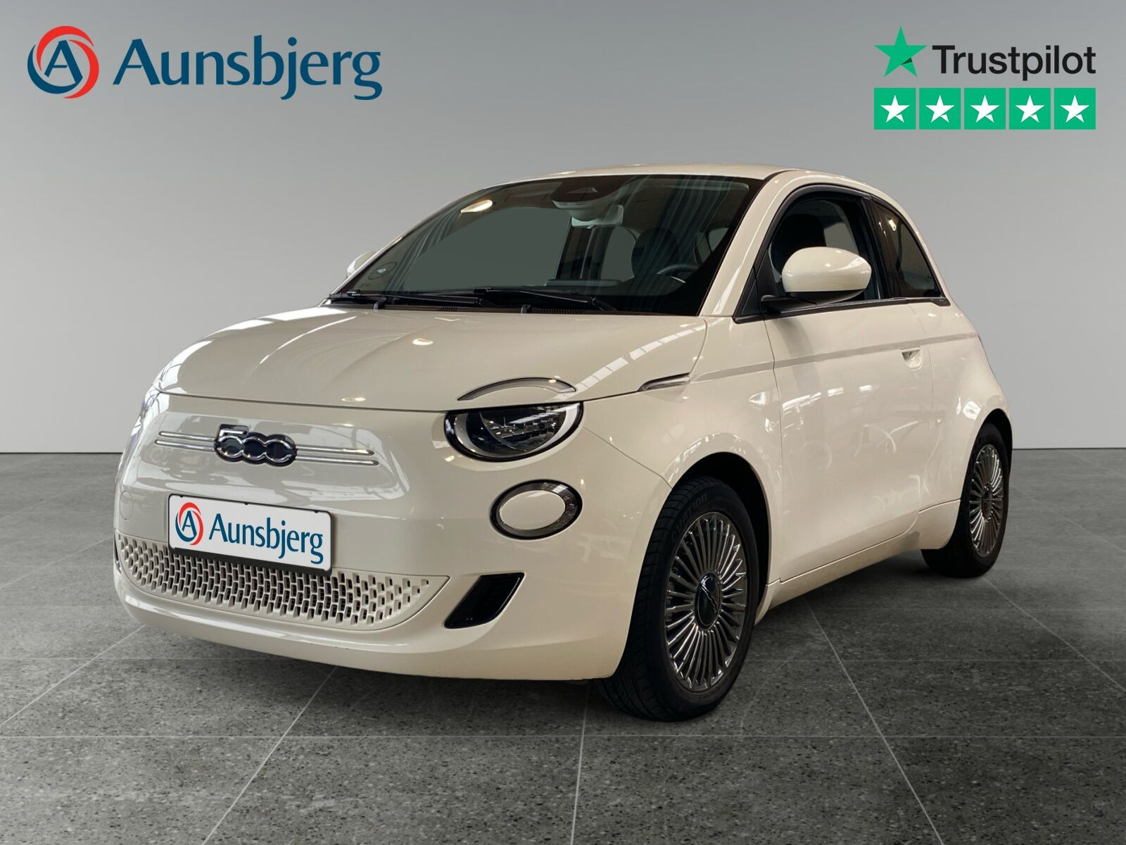Hvid Fiat 500e fra 2022