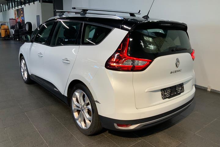 Hvid Renault Grand Scenic IV fra 2017