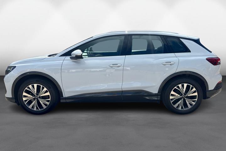 Hvid Audi Q4 e-tron fra 2022