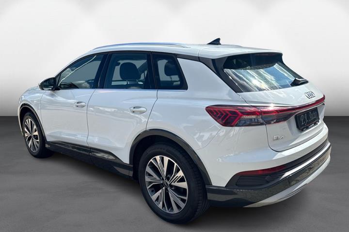 Hvid Audi Q4 e-tron fra 2022
