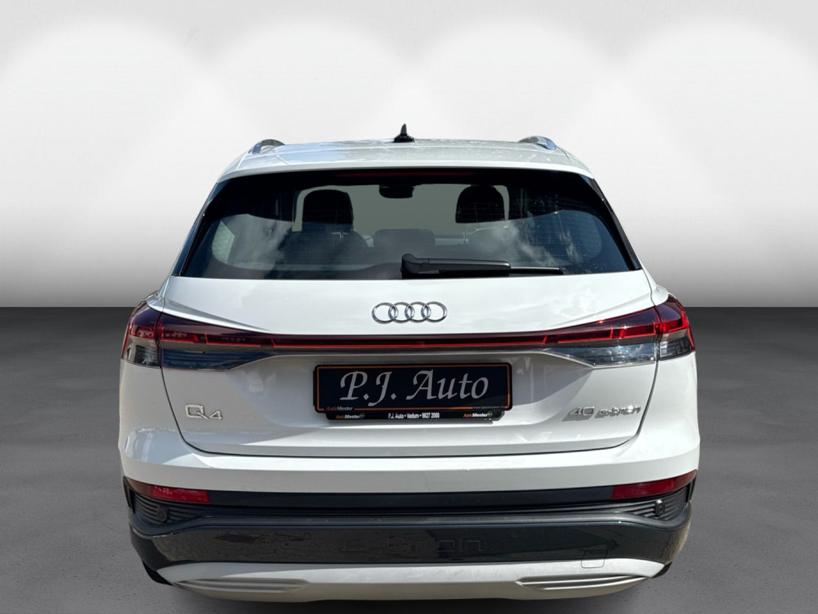 Hvid Audi Q4 e-tron fra 2022