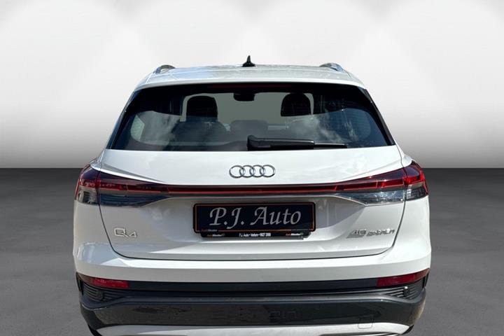 Hvid Audi Q4 e-tron fra 2022