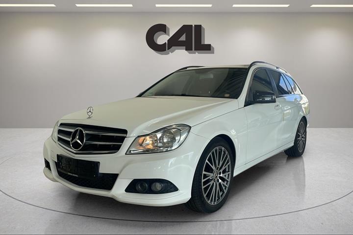 Hvid Mercedes C200 d fra 2013