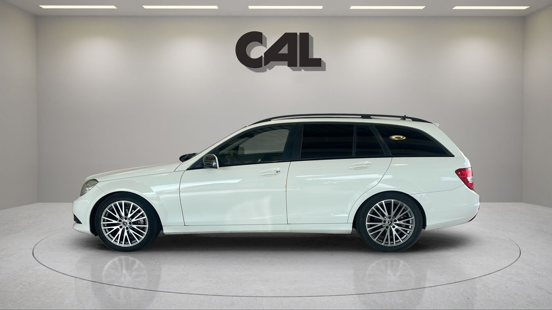 Hvid Mercedes C200 d fra 2013