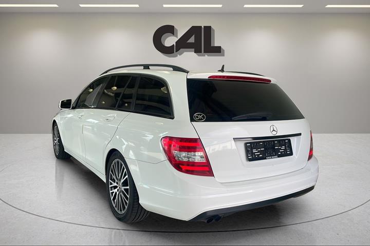 Hvid Mercedes C200 d fra 2013