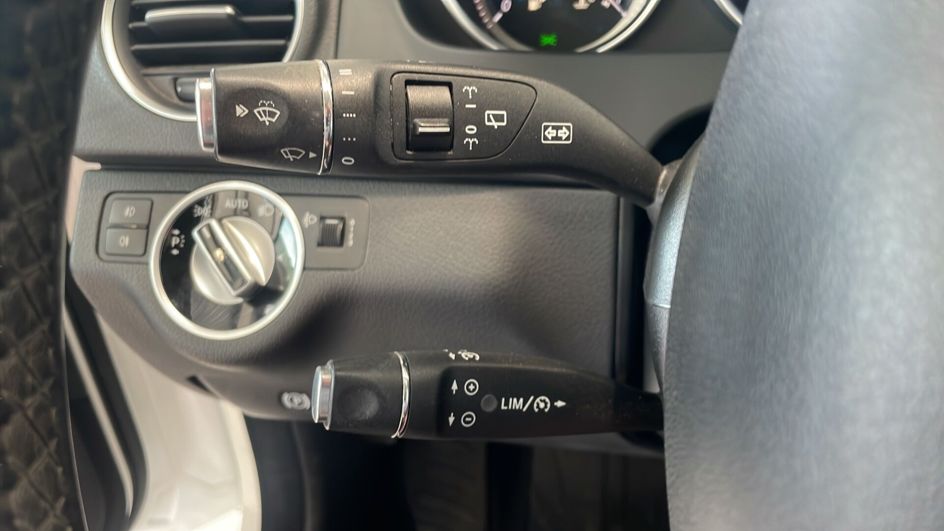 Hvid Mercedes C200 d fra 2013