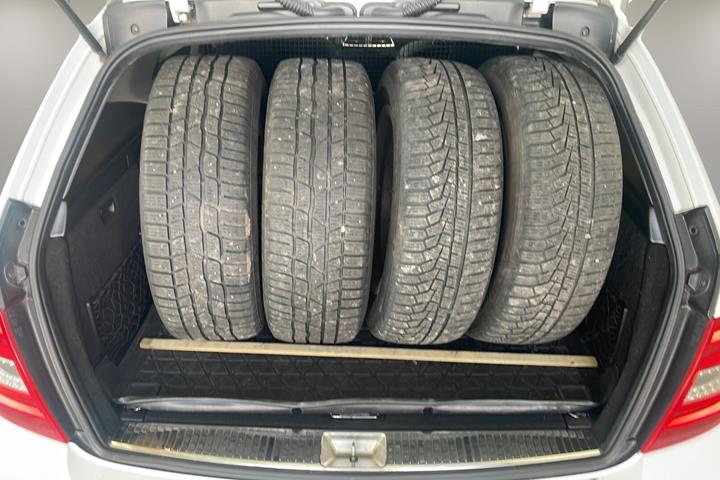 Hvid Mercedes C200 d fra 2013
