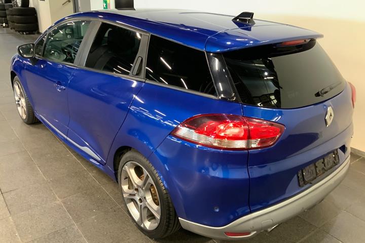 Blå Renault Clio IV fra 2017
