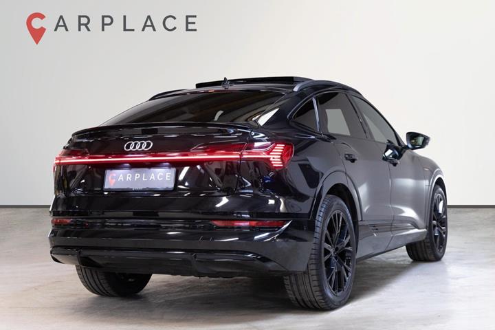 Sort Audi e-tron fra 2020