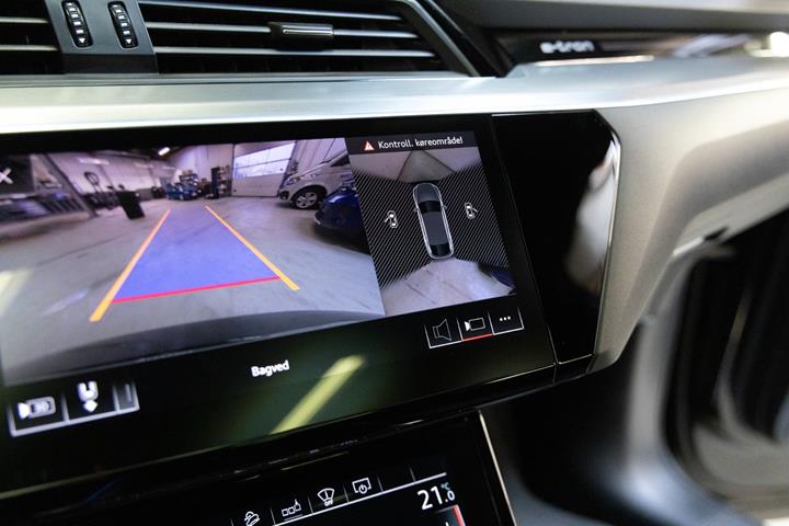 Sort Audi e-tron fra 2020