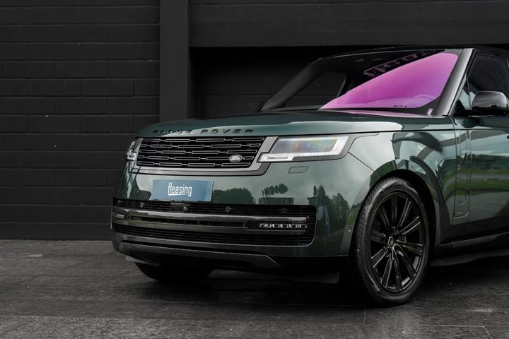 Grøn Land Rover Range Rover fra 2023