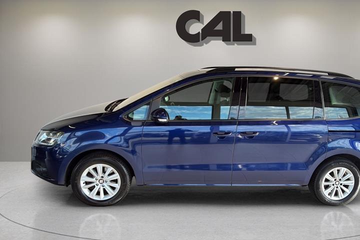 Blå Seat Alhambra fra 2018