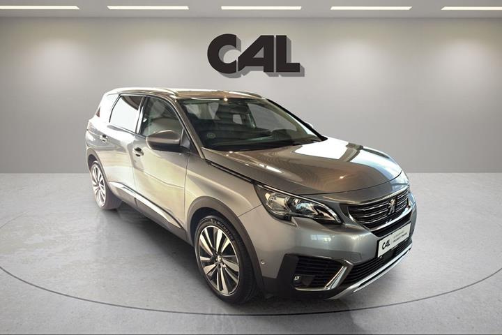 Sølv Peugeot 5008 fra 2020